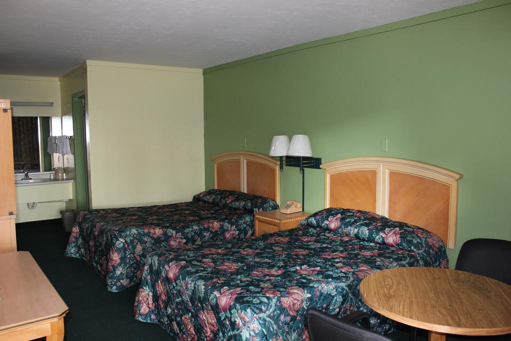 Travelers Inn Gainesville Pokoj fotografie